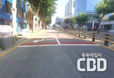 남문로1가 산림조합 / 차선도색, 미끄럼방지시설, 무단횡단금지펜스