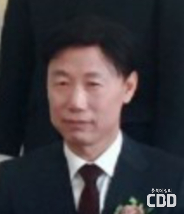 박종욱