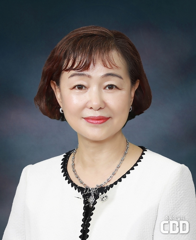박은영 율량초 교장