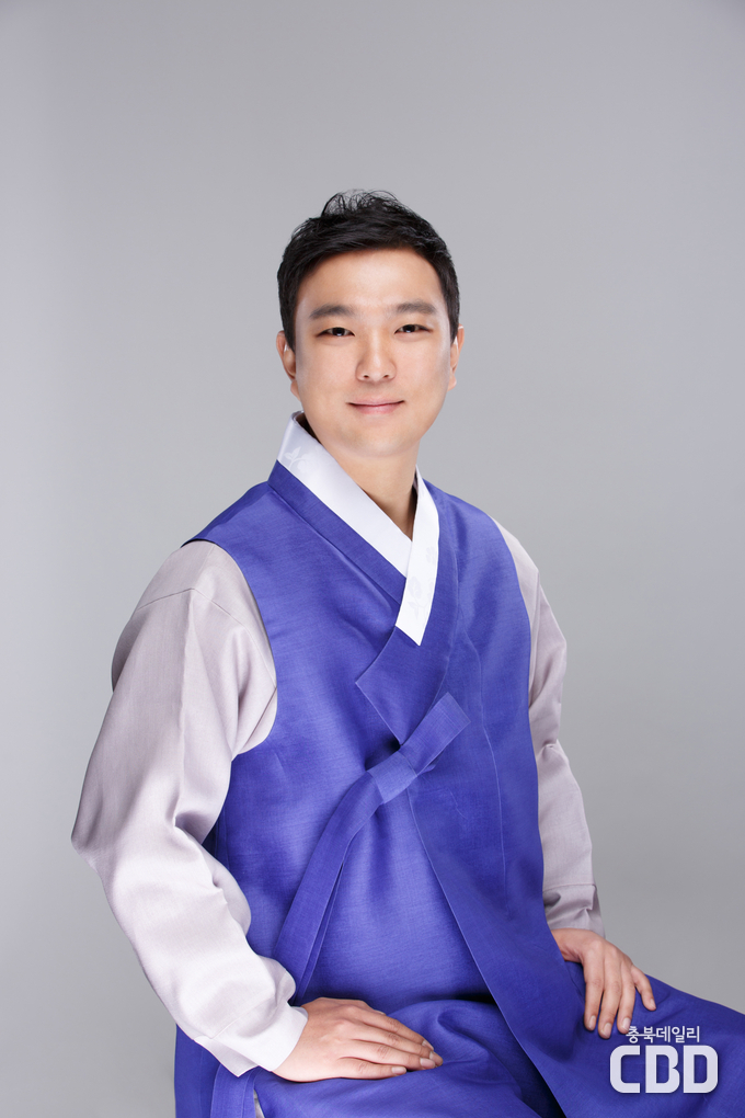 윤지훈 수석단원