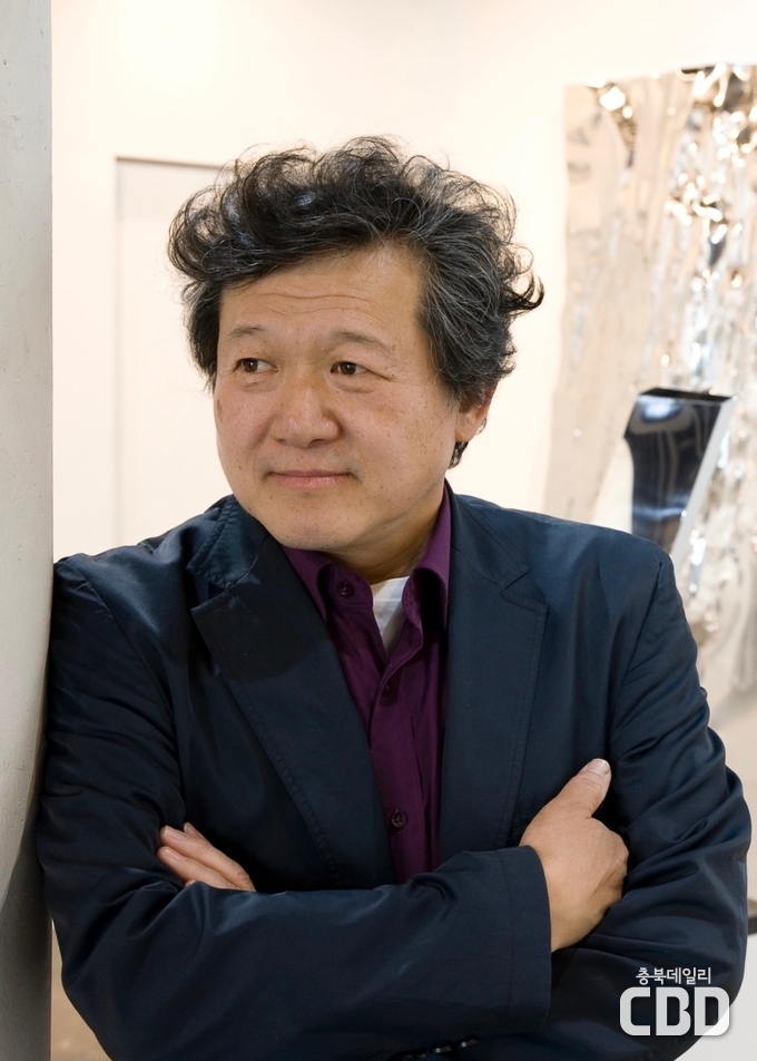 심병건 작가