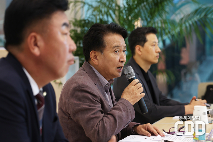 20250828 - 오송역 중심 종합개발계획 수립 용역 착수보고회(오송선하마루 도지사)