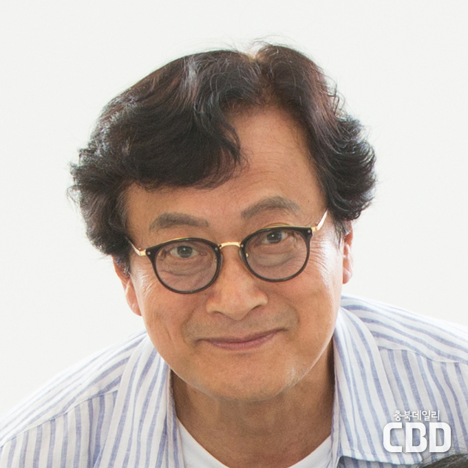 문상욱 작가